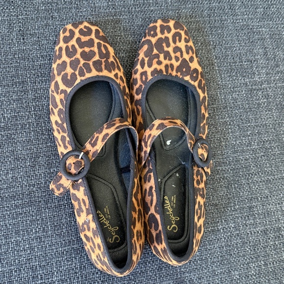 Seychelles Size 8 1/2 NEW Leopard Print Faux Suede Mary Jane Flats